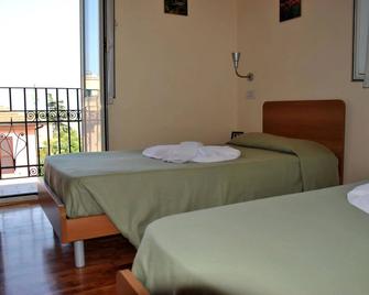 Casa Per Ferie Rosaz - Rome - Bedroom