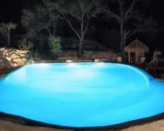 Puntebianche B&B - Ceglie Messapica - Pool