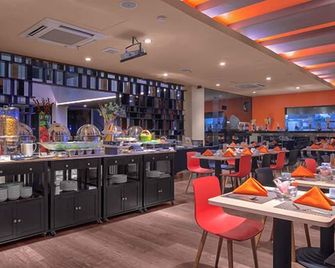 J Hotel - Bandara Soekarno Hatta - Kota Tangerang - Restoran