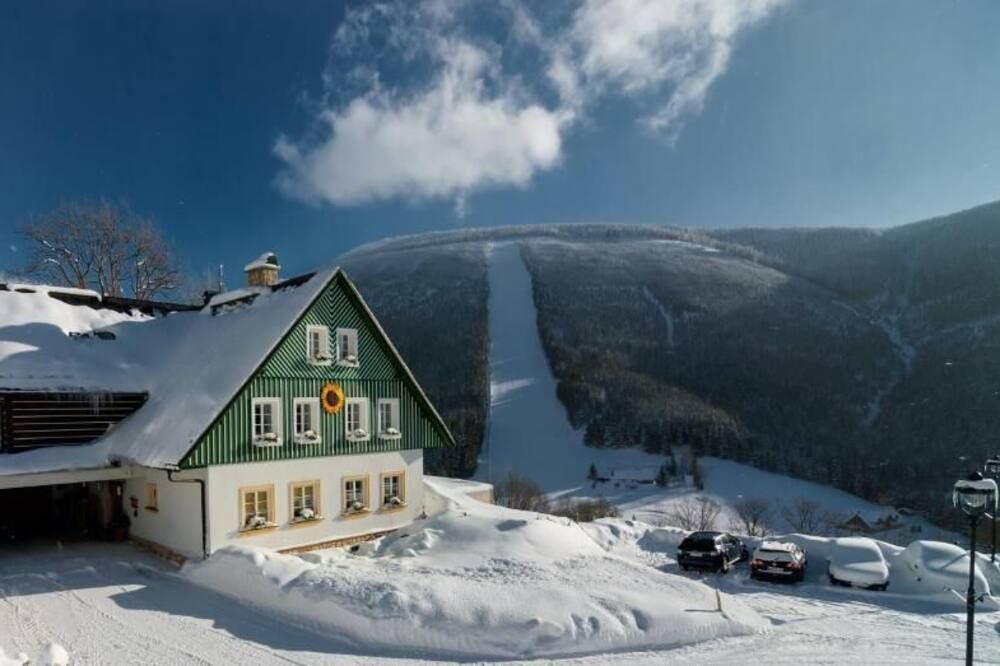 بنزيون سلونيشنيتس - سبندلروف ملين - مبنى