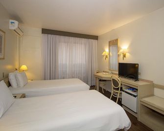 Trevi Hotel & Business - Curitiba