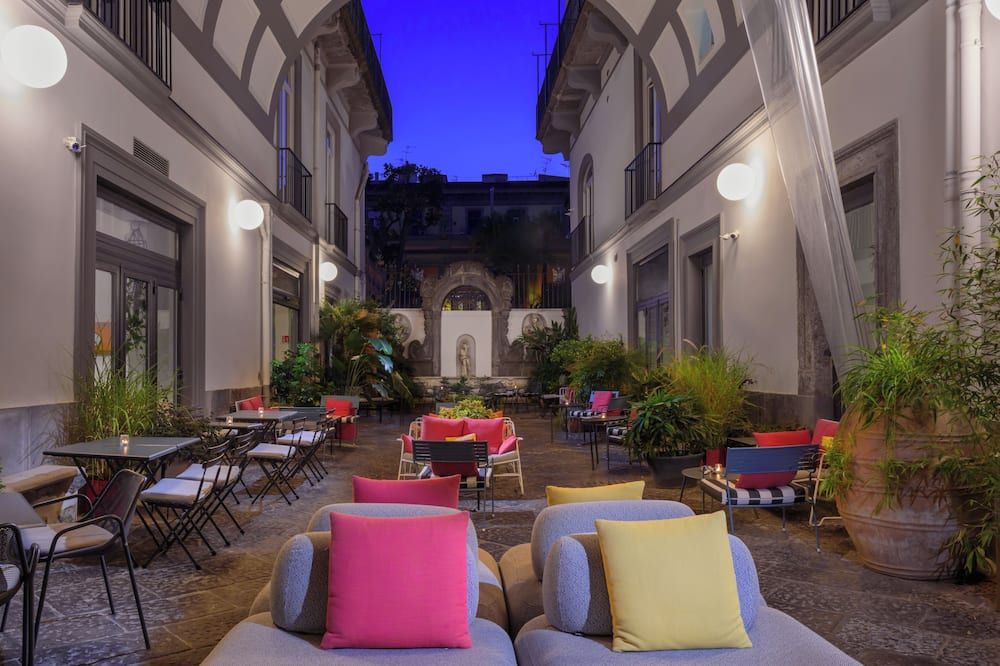 Hotel Piazza Bellini & Apartments