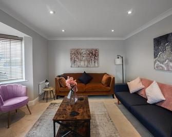 Partridge Close - Stowmarket - Living room