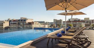 Jupiter Lisboa Hotel - Lisbon - Bể bơi