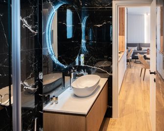 Volos Inn Hotel - Волос