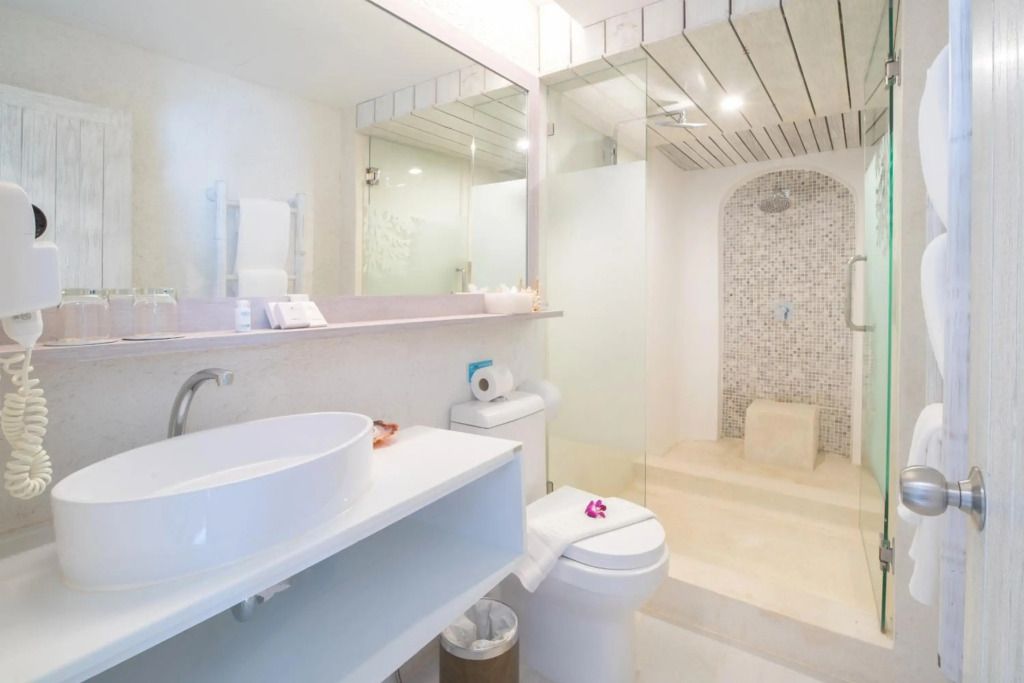 Ocean Breeze Resort Khaolak