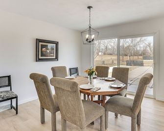 Home w/ Pickleball Court, 3 Mi to Nevada Speedway! - Nevada - Dining room