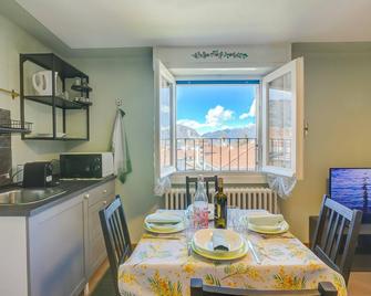 Petit Bijou De Stresa 2 Steps From Lake - Happy Rentals - Stresa - Dining room