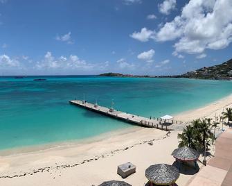 Beachfront Condo w/ Ocean Views - Philipsburg - Strand