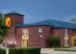 Super 8 by Wyndham Farmers Branch/North Dallas - Farmers Branch - Gebouw