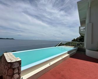 April Villa - Luxury 2 Bed, 2 Bath Apartment with Panoramic Ocean Views, Peaceful, Private Beach - San Jose - Pool