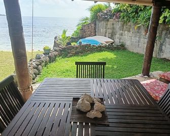 La Perle De Moorea Fare Honu Bord De Lagon - Papetoai - Patio