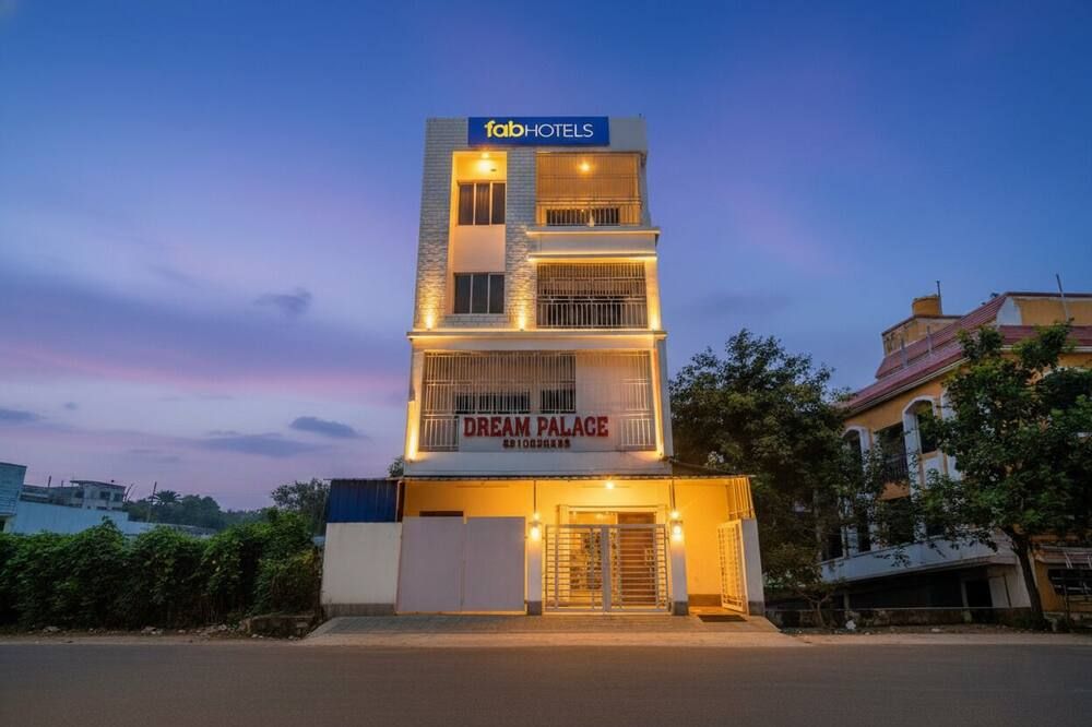 Fabhotel New Dream Palace - כלכולתה - בניין