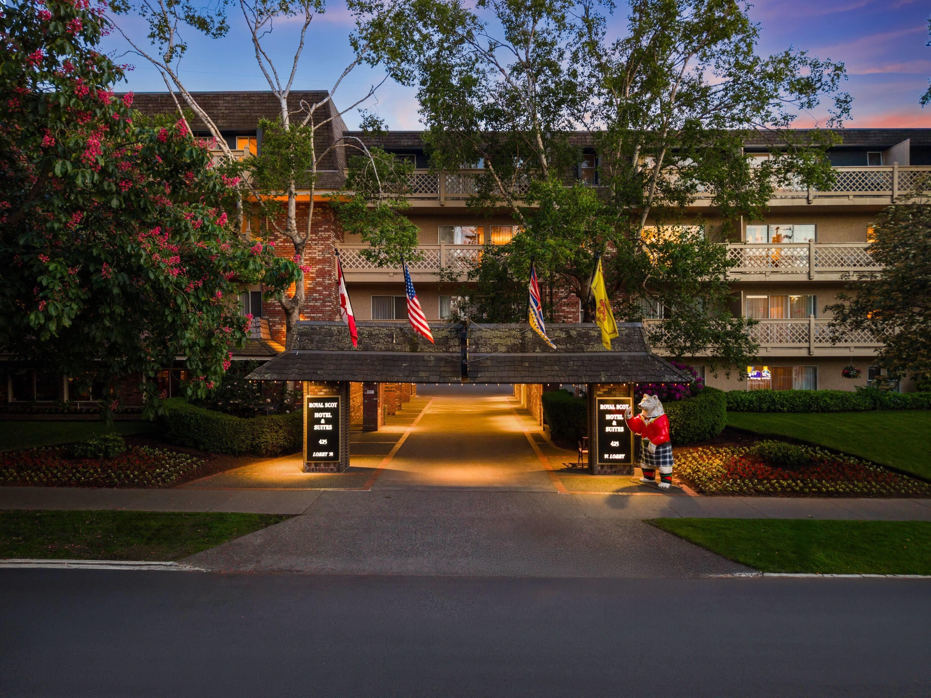Royal Scot Hotel & Suites, Trademark Collection by Wyndham - ויקטוריה - בניין