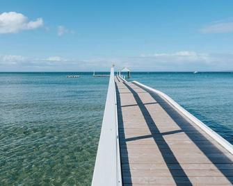 Sunlit Sorrento Splendour in Position Perfect - Sorrento