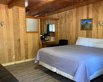 Silver Beach Resort - Naches - Bedroom