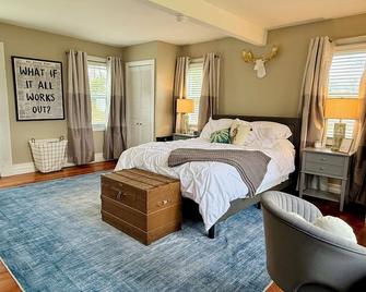 The Carriage House at Chaprae Hall - Killingly - Bedroom