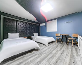 Gumi Wonpyeongdong K1 - Gumi - Bedroom