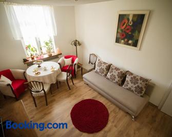 Przyjazne mieszkanie na Starym Miescie - Gniezno - Living room