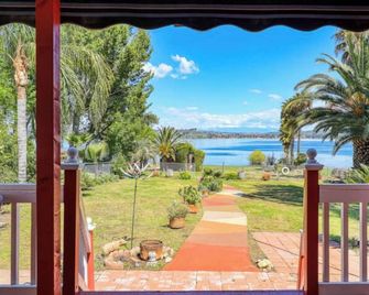 Lakeside Orange Farmhouse - Lake Elsinore - Balkón
