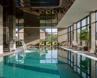 Hotel Saltic Resort & Spa Grzybowo - Grzybowo - Piscina