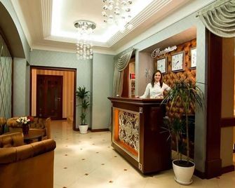 Villa Rossa Hotel - Chisinau - Front desk
