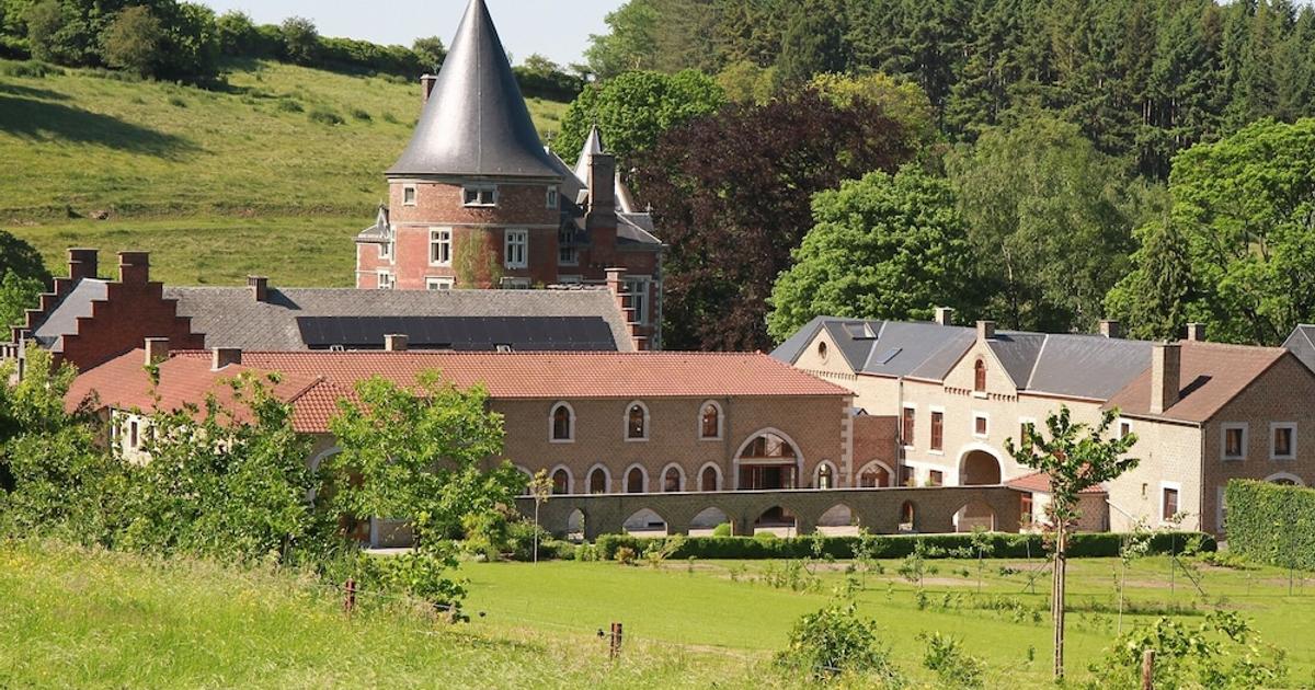 Hotel - Ferme Du Chateau D'ahin from $116. Huy Hotel Deals ...