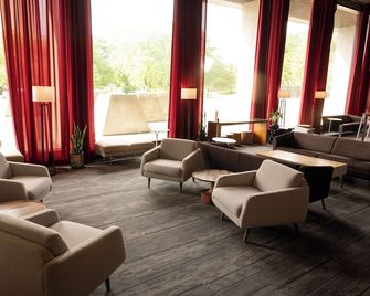 Hotel Umass - Amherst - Salónek