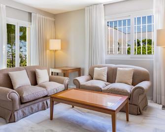 Exe Las Adelfas - Córdoba - Living room