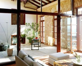 Gytheio Retreat, Panoramic Sea View Apar - Gytheio - Living room