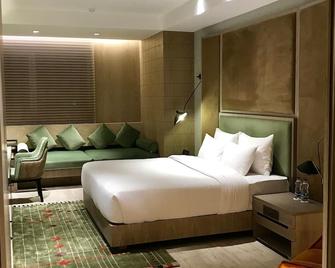 Levana Suites - Lucknow - Bedroom
