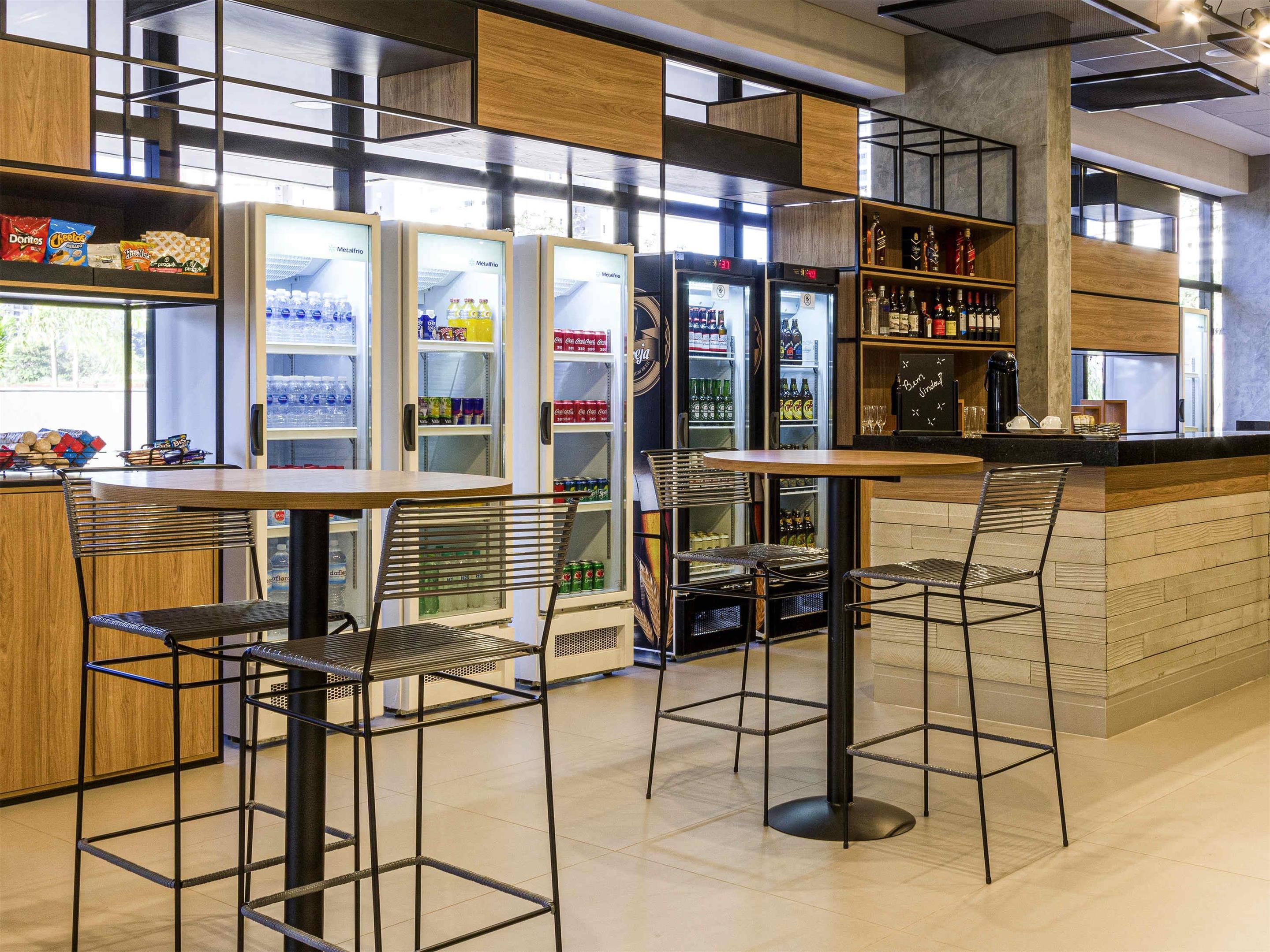 ibis budget Ribeirao Preto Vila do Golf - ריבראו פרטו - בר