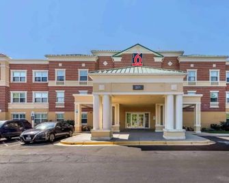 Studio 6 Gaithersburg|Spacious King|Hearing|Kitchen - Gaithersburg - Building