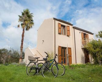Alghero in bicicletta - Alghero - Edificio