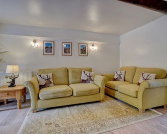 Brig Cottage | East Ruston Cottages. Scratby, Norfolk - Great Yarmouth - Living room