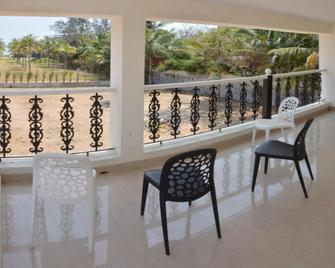 Hotel Yes Way Inn - Mahâballipuram - Balcon