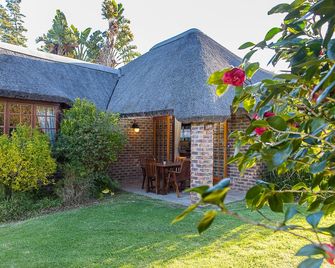 Coral Tree Cottages - Plettenberg Bay - Patio