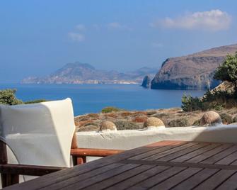 Avra Pahainas Hotel - Adamantas - Balcony
