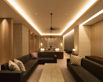 شيراهاما كي تيراس هوتل سي مور - شيراهاما - ردهة