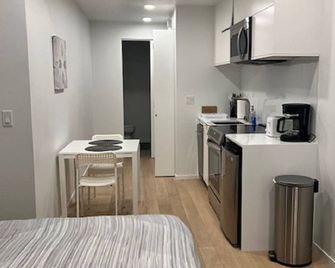 Charming studio with WiFi and AC in downtown Sacramento - Sacramento - Kuchnia