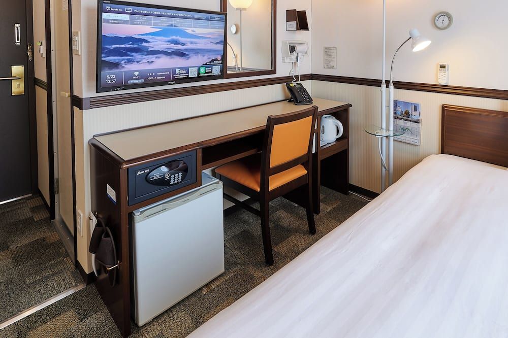 Toyoko Inn Kenkyu-gakuen Ekimae