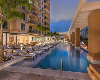 Hilton Grand Vacations Club The Grand Islander Waikiki Honolulu - Honolulu - Pool