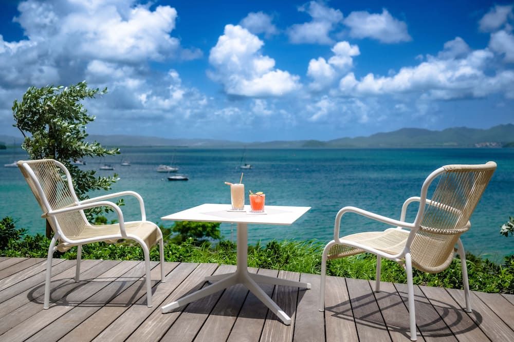 بي آند بي هوتول فورت دي فرانس - فور دو فرانس - شرفة مرصوفة