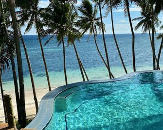 Anda White Beach Resort - Anda - Pool