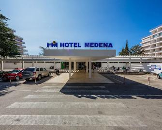 Hotel Medena Budget - Seget Donji - Gebouw