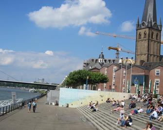 Altdüsseldorf - Düsseldorf - Piscine