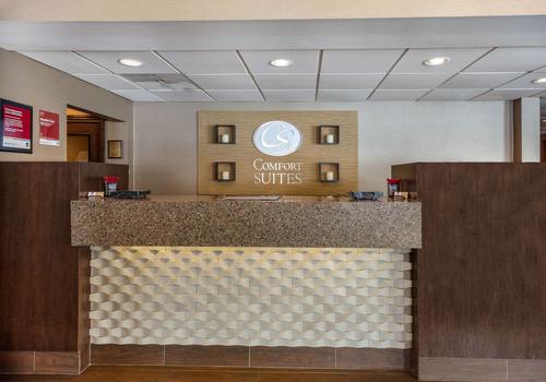 Comfort Suites Green Bay 68 1 5 0 Green Bay Hotel Deals