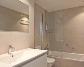 Puerto Azul Suite Hotel - Port de Pollença - Bathroom