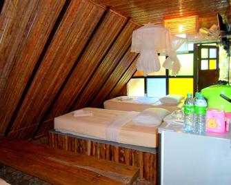 Khao Sok Tree House Resort - Phanom