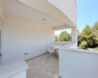 Apartments Vila Moli - Bibinje - Balkón